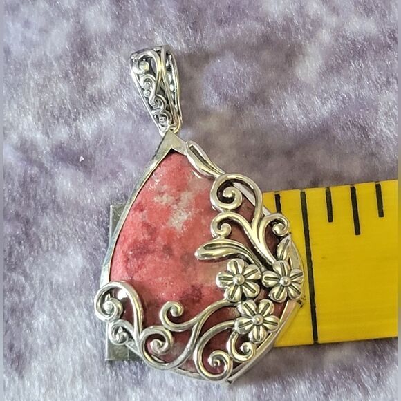 Norwegian Thulite Solitare Pendant - Picture 10 of 10